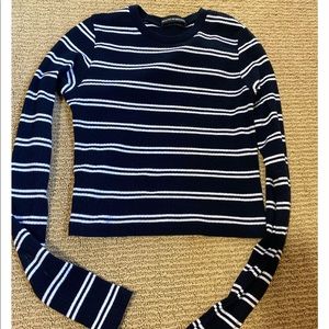 Brandy Melville cropped long sleeve